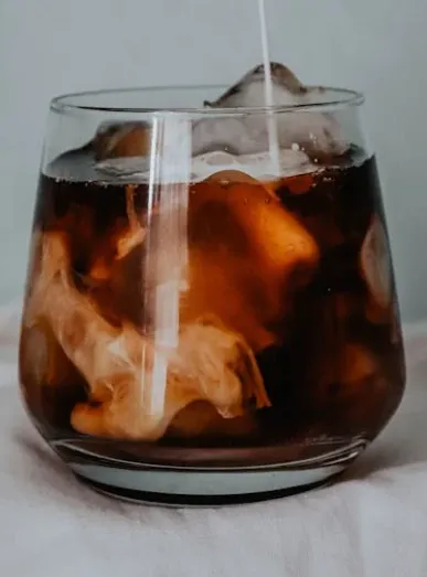 Cold Brew vs Iced Coffee: What's the Difference?